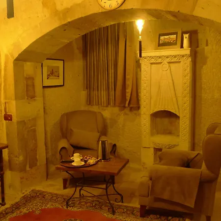 King Cave By Traveller's Hotel 3*