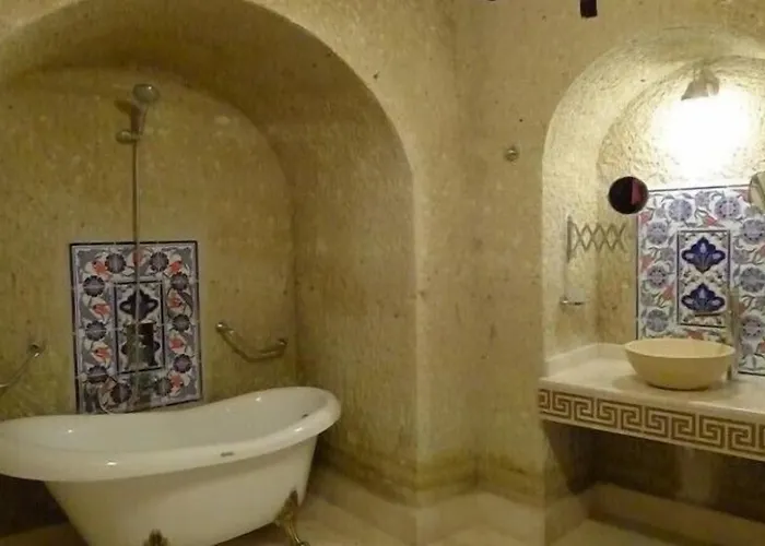 Hotel King Cave By Traveller's