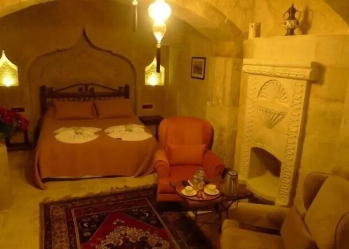 King Cave By Traveller's Hotel