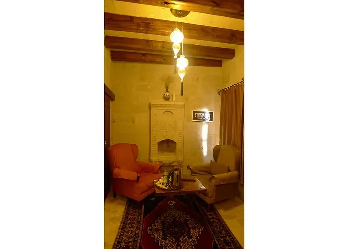 King Cave By Traveller's Goreme